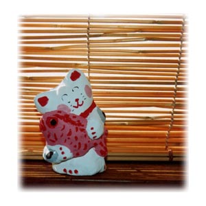 Maneki Neko which held a sea bream